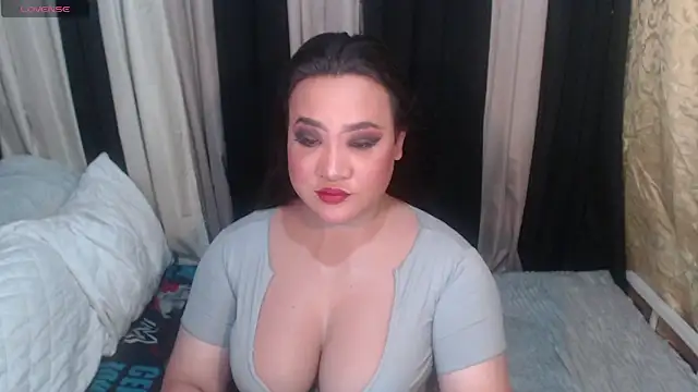 Freya Goddess online show from 04.13.26