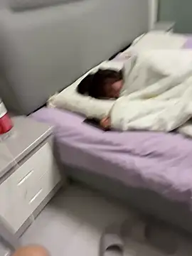 L7D8521 online show from 04.16.26