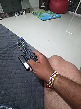 Meninmumbai online show from 04.08.26