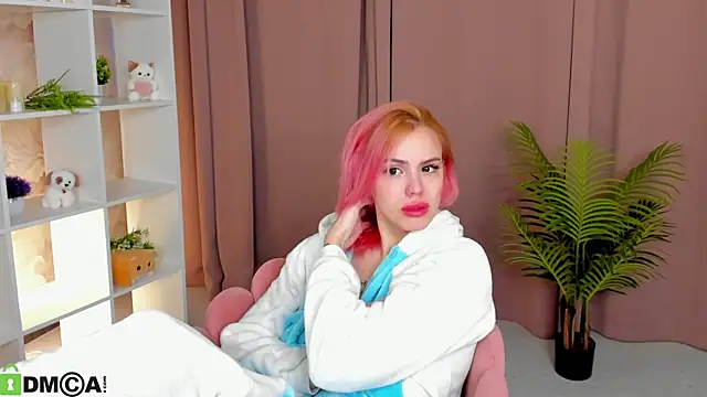 Hannah Mc kay online show from 04.14.26