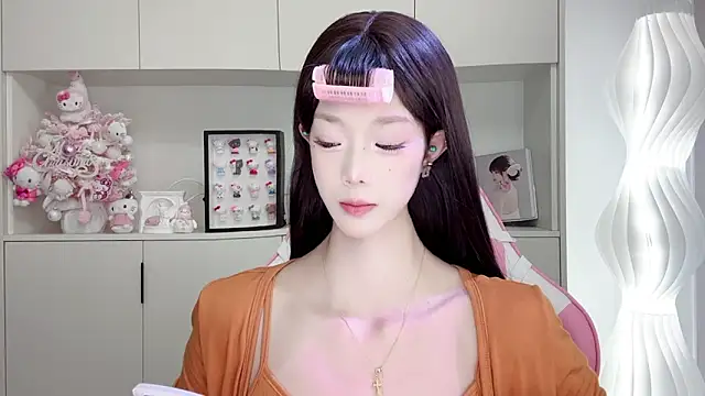 -Moonshine online show from 04.17.26