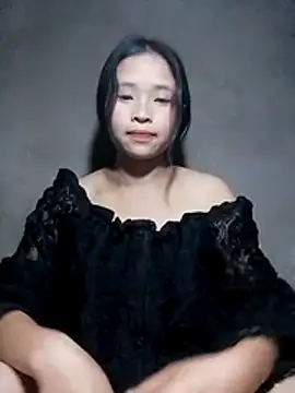 Snapshot of Liss-mimi chatting on 04.05.26 Liss-mimi online show from 04.05.26