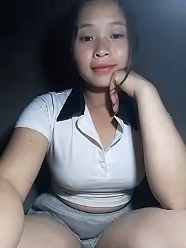 Snapshot of Liss-mimi chatting on 04.14.26 Liss-mimi online show from 04.14.26