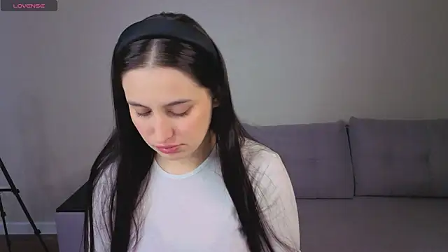 Elizabet Collins online show from 04.16.26