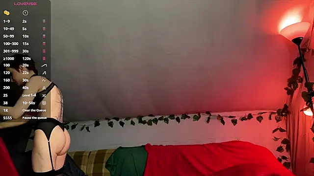 RebeNoir online show from 04.15.26