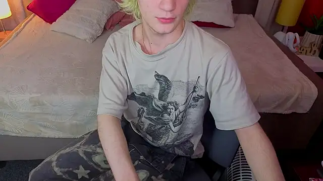 JameMilann online show from 04.11.26