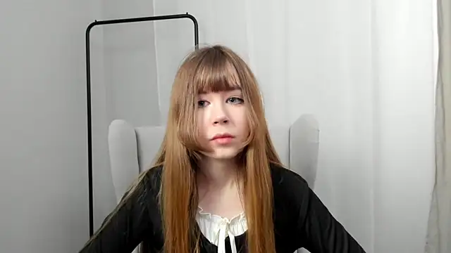 SadeHowen online show from 04.23.26