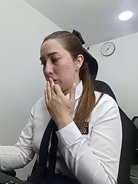 Snapshot of suzy-111 chatting on 04.09.26 suzy-111 online show from 04.09.26