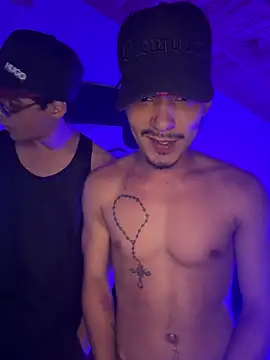 Cuteathleticboys online show from 04.13.26