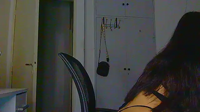petitebelu online show from 08.07.26