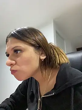 Alison parkerrr online show from 04.06.26