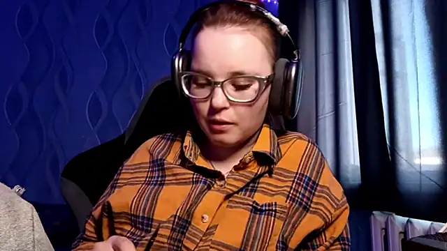 Sheriscute online show from 04.12.26