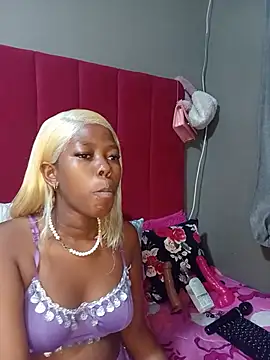 Snapshot of PinkyxGodess chatting on 06.19.26 PinkyxGodess online show from 06.19.26
