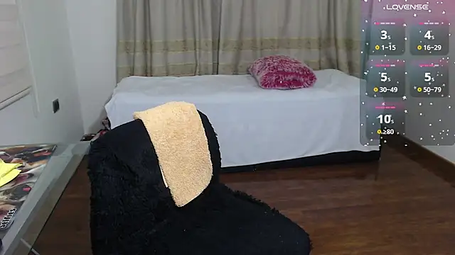 pyninahot online show from 01.24.25