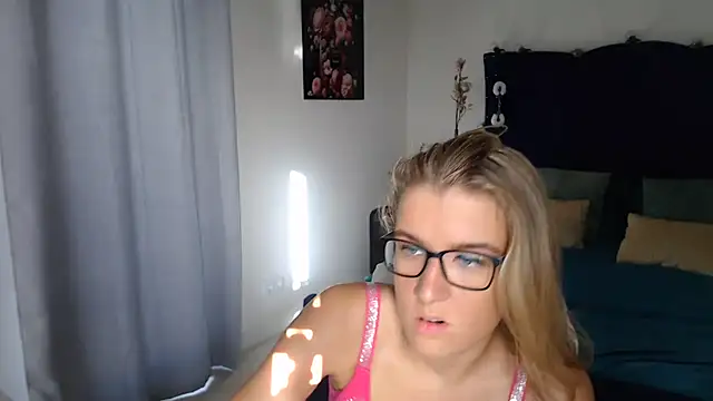 Yennyloves online show from 07.22.26