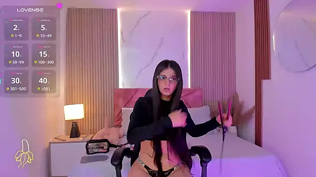 clairemillerx online show from 04.20.26