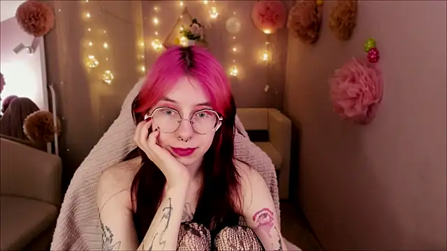 Alice Nyx online show from 04.17.26