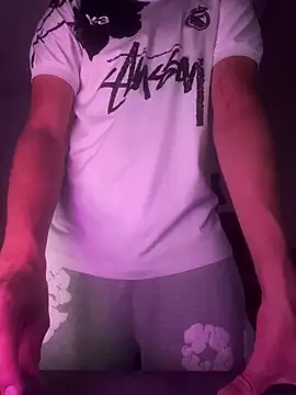 YorSexboy777 online show from 04.19.26