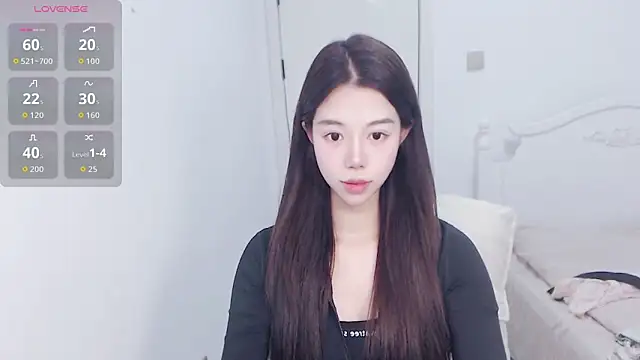 yaoyao-liu online show from 04.16.26