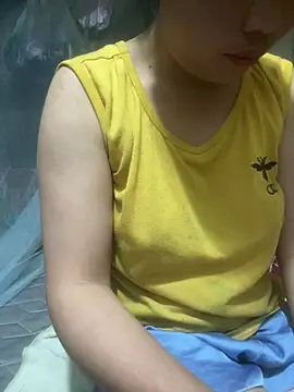 Snapshot of __Amanda__ chatting on 04.14.26 Amanda online show from 04.14.26