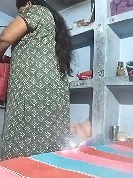 Snapshot of Desi_hot_bhabhi01 chatting on 07.10.26 Desi hot bhabhi01 online show from 07.10.26