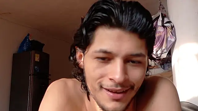 Snapshot of -Apolo_ayala-_- chatting on 04.24.26 -Apolo ayala- - online show from 04.24.26