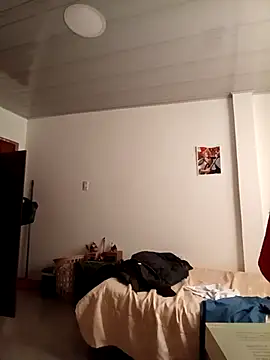 Leticia Hinkley  online show from 04.16.26