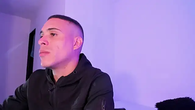 Axel  fierro online show from 04.11.26