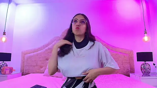 sweetlyundone online show from 04.15.26