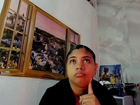 EllyBloom online show from 04.14.26