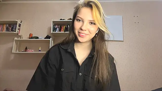 KeliVerde online show from 04.11.26