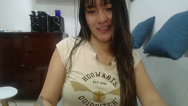 hannajonnes1 online show from 04.21.26