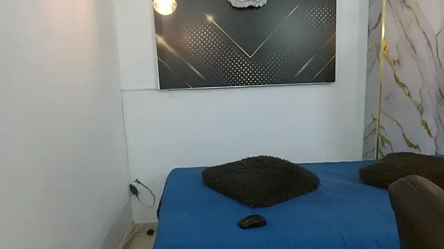 GoldenDesireX  online show from 04.17.26