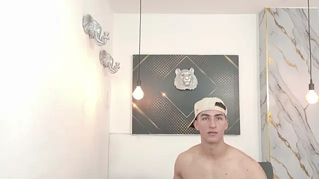 GoldenDesireX  online show from 06.02.26