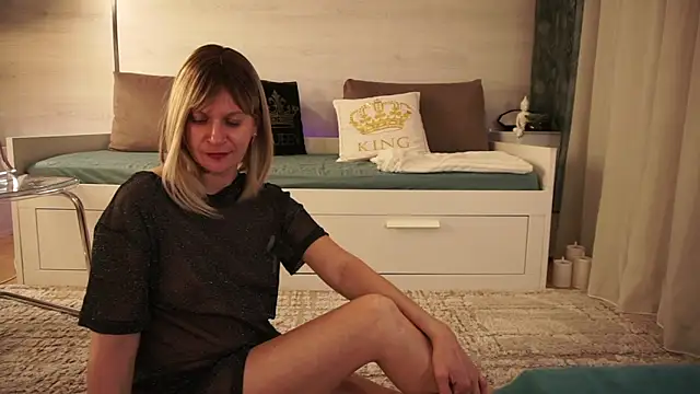 SweetLilTrouble online show from 04.08.26