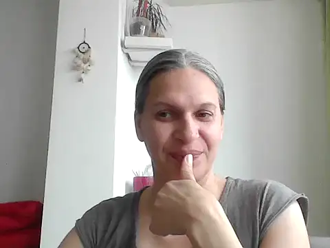 SweetLilTrouble online show from 04.11.26