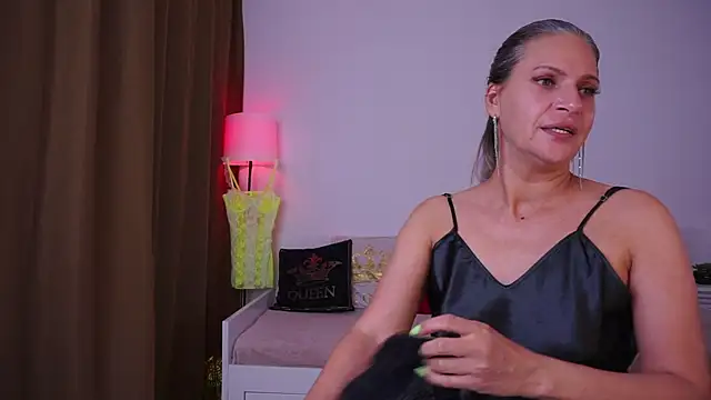 SweetLilTrouble online show from 06.21.26