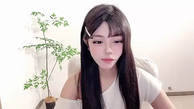 Snapshot of Kitteovo chatting on 06.15.26 Kitteovo online show from 06.15.26