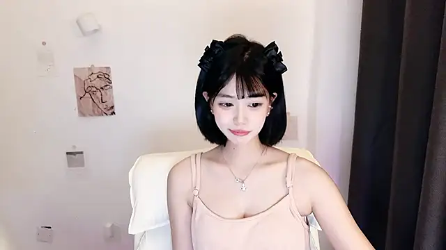 Snapshot of Kitteovo chatting on 07.23.26 Kitteovo online show from 07.23.26