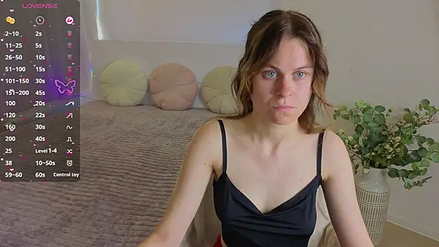 Snapshot of Nikkyy_reed chatting on 06.23.26 Nikkyy reed online show from 06.23.26