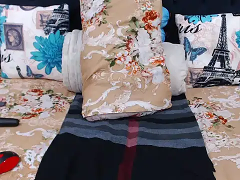 ChocolateClitt online show from 04.12.26