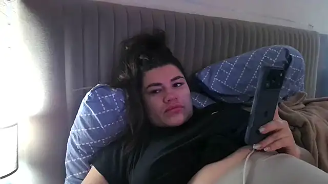 miss preggie online show from 05.01.26