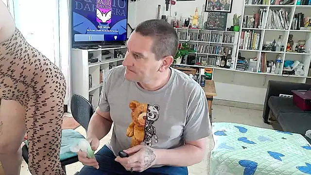 Snapshot of teddythebeer86 chatting on 05.16.26 teddythebeer86 online show from 05.16.26