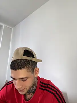 dream party 4U online show from 04.08.26