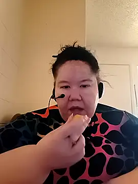 hisalphaqueen27 online show from 04.15.26