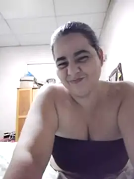 Snapshot of Golositadeamor chatting on 07.17.26 Golositadeamor online show from 07.17.26