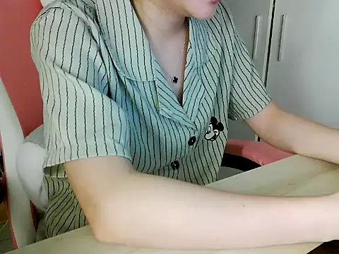 lucienguyen online show from 04.07.26