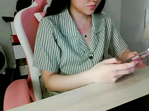 lucienguyen online show from 04.18.26