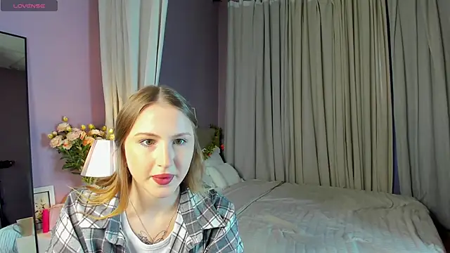 April Jackson online show from 04.09.26