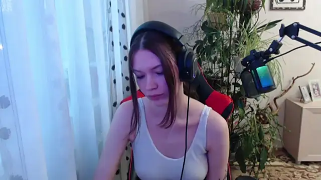 PunyKnee online show from 04.20.26